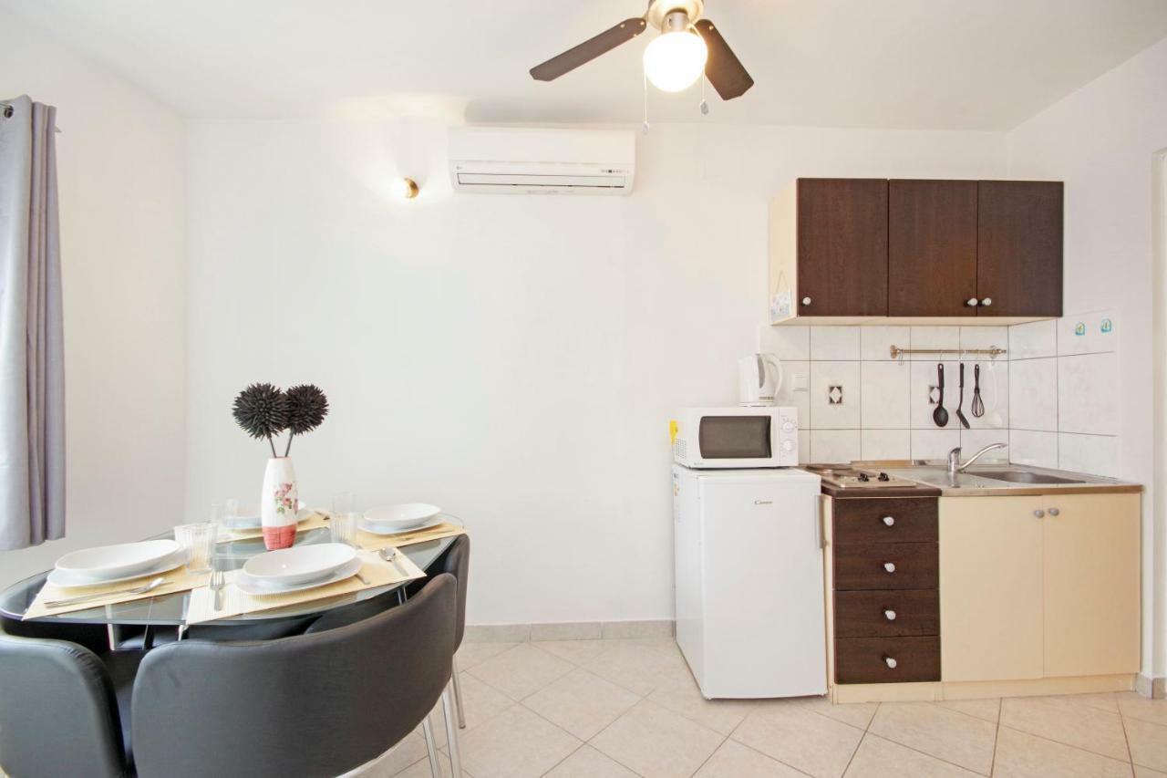 Zal Apartamento Betina  Exterior foto